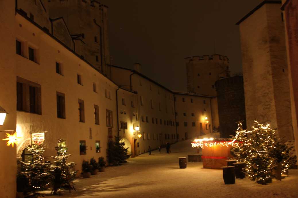 Burghof der Salzburg